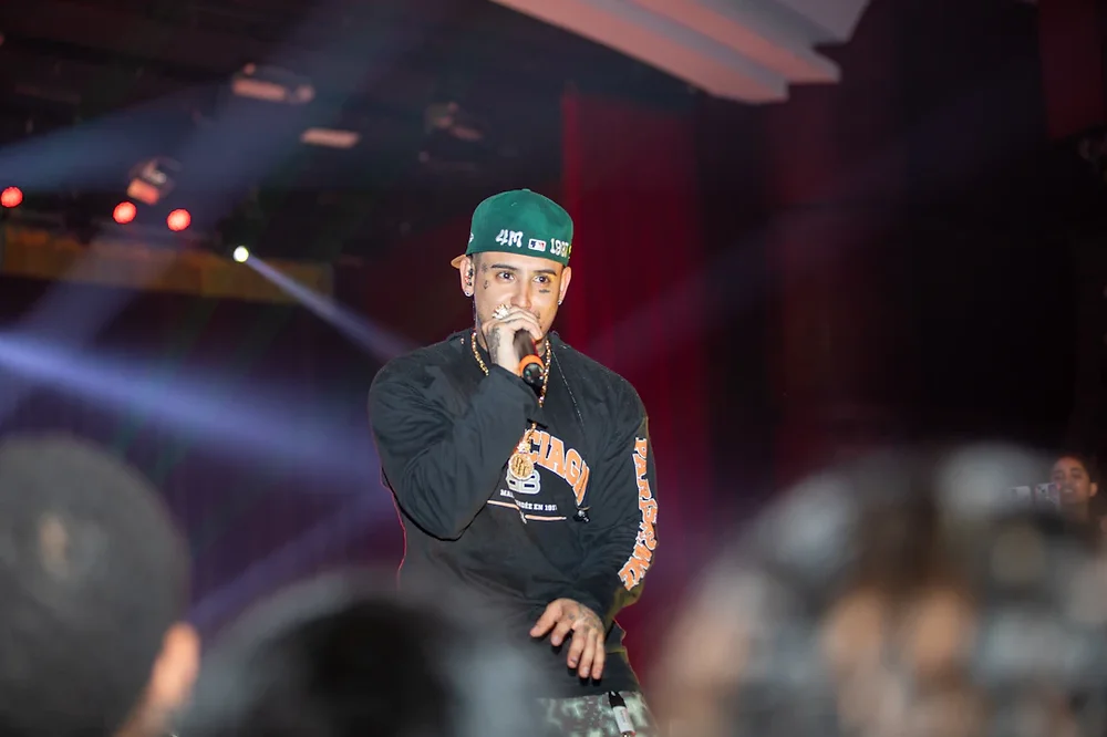 Social Media Influence: How Both Stars Engage Fans